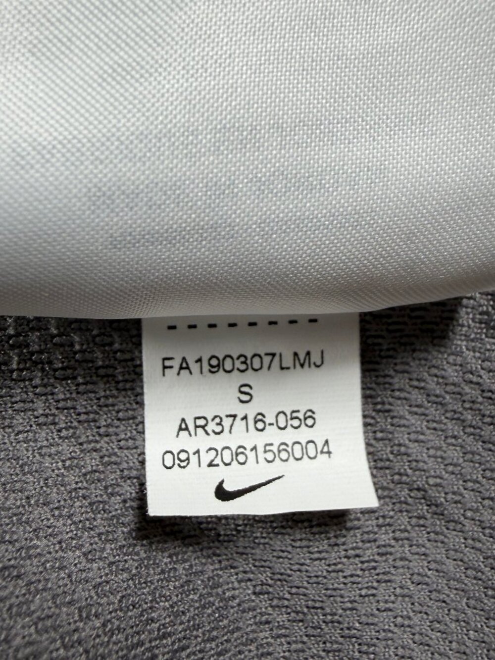 Nike Mens Dri-FIT Breathe 1/4 Zip Long Sleeve Training Shirt Gray S - Picture 5 of 5